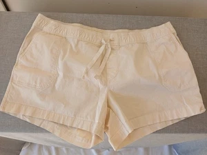 The North Face Damen Wander Motion Pull-On Shorts Gr. XL creme 4 Taschen - Bild 1 von 5