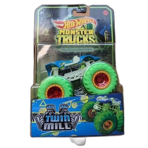 Hot Wheels Monster Trucks 1:64 Glow in the Dark Truck Twin Mill - Foto 1 di 1