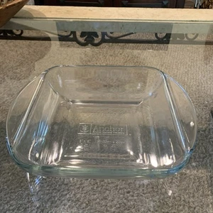 Plato cuadrado para hornear Anchor Hocking 8x8 x2,25 vidrio transparente de 2 cuartos sin tapa - Imagen 1 de 5