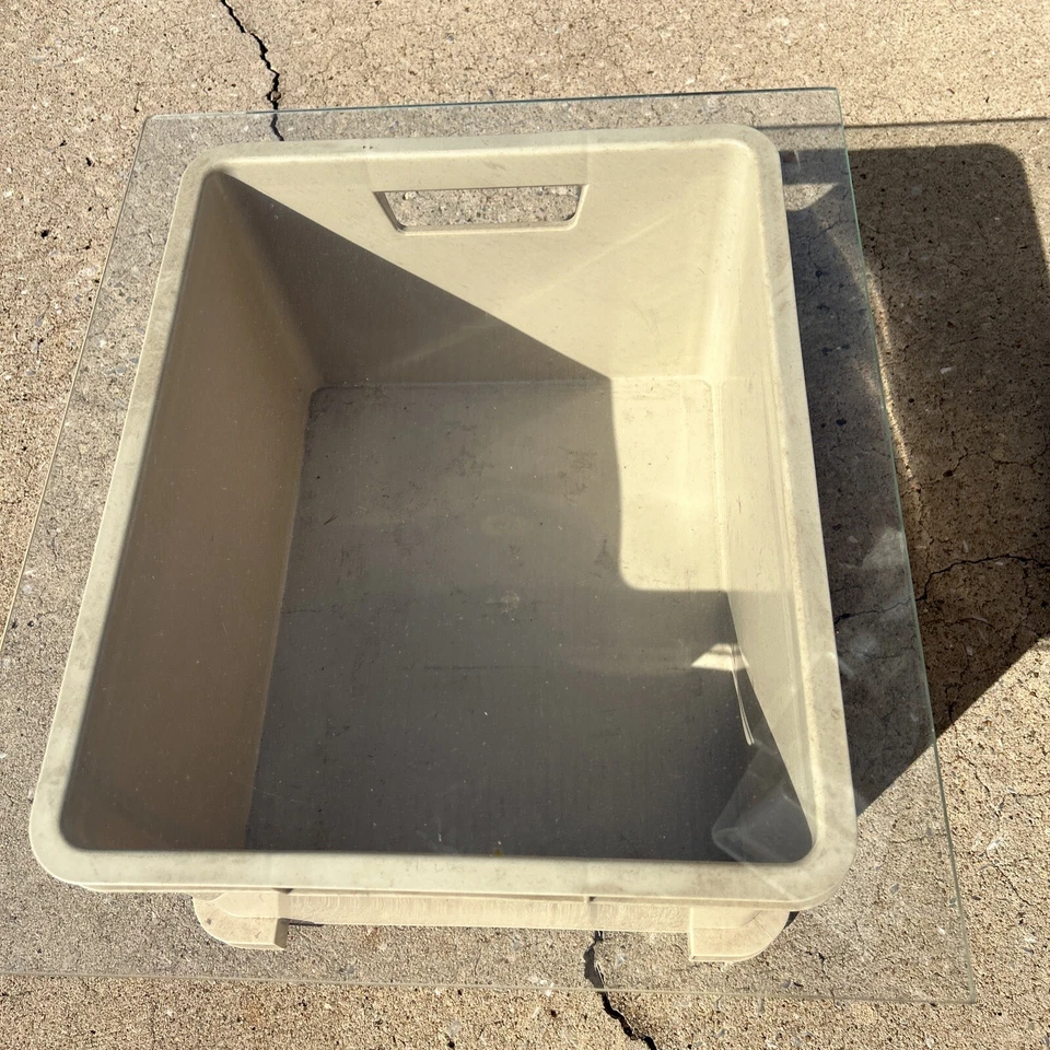 "Lote de 2 estantes de vidrio 19,25"" X 16,5""" Foto 1 de 2