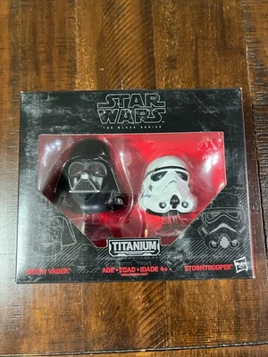 Шлемы Дарта Вейдера и штурмовика из Star Wars: Black Series Titanium Series - Изображение 1 из 3