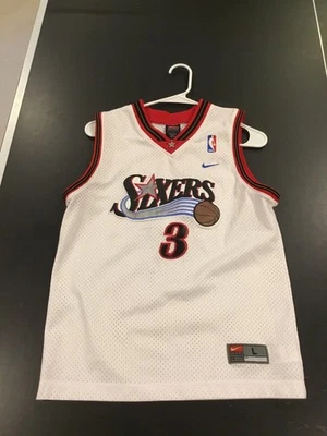 Nike Allen Iverson  Philadelphia 76ers White Jersey Size Youth Large - Image 1 of 4