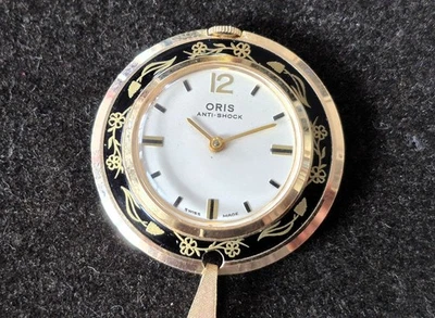 RELOJ Fabuloso RARO Nuevo Antiguo Stock DE COLECCIÓN Laminado Oro Esmalte ORIS Colgante Mecánico Foto 1 de 4