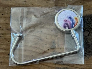 ASTRATTO FLOREALE APPENDIABITI per tavolo TONO ARGENTO 1,25” ciondolo multicolore NUOVO - Foto 1 di 3