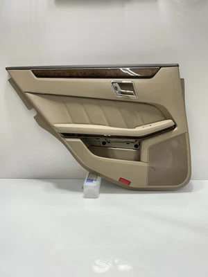 Panel de puerta interior izquierda Mercedes-Benz E350 2010 a 2013 OEM W212 Foto 1 de 4