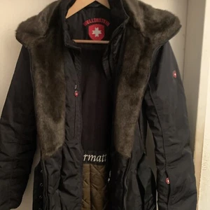 Wellensteyn Zermatt Dame Winter Jacke in Schwarz,Gr. XS im Top Zustand 👍😀 - Bild 1 von 12