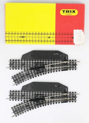 TRIX EXPRESS 4351 Spur H0 Handweiche links, R1, 30°, 2 Stück, OVP, top! - Bild 1 von 2