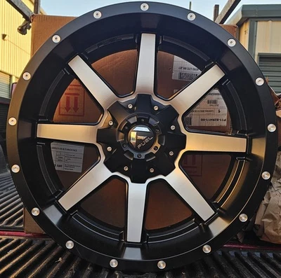 20x10 Fuel D537 Maverick Matte Black Machined Wheel 6x135/6x139.7/6x5.5 -24 Rim - Imagem 1 de 4