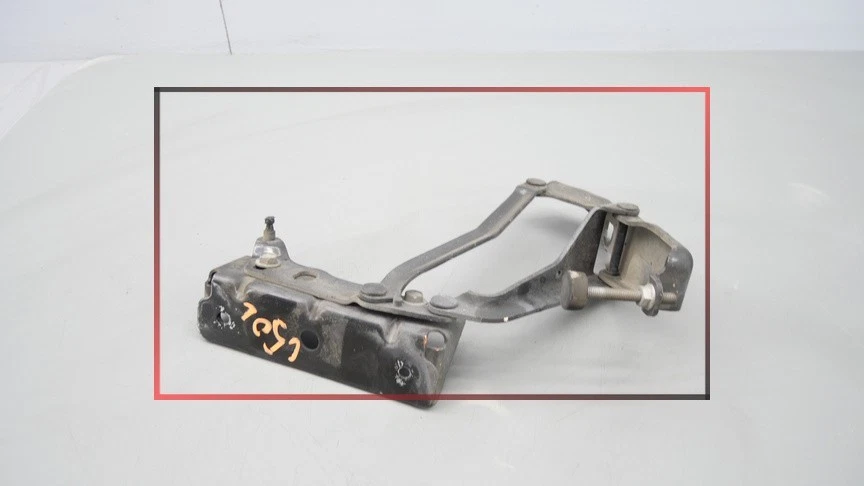 Оригинальный левый держатель петли капота со стороны водителя для Saturn Sky Pontiac Solstice 06–09 годов выпуска - Изображение 1 из 4