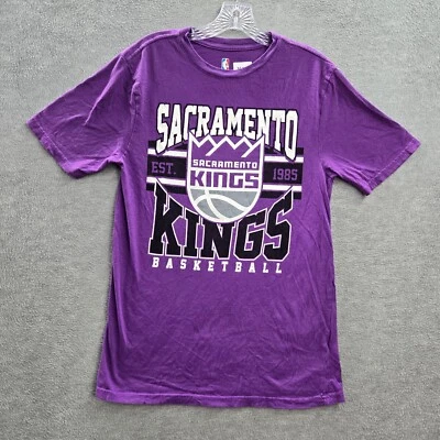 Camisa Sacramento Kings Mujer Mediana Púrpura Logo Gráfico Cuello Redondo Manga Corta Foto 1 de 4