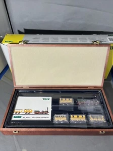 trix 22050 Historischer Personenzug Adler Sonderedition 17 10 2005 in holz - Bild 1 von 5