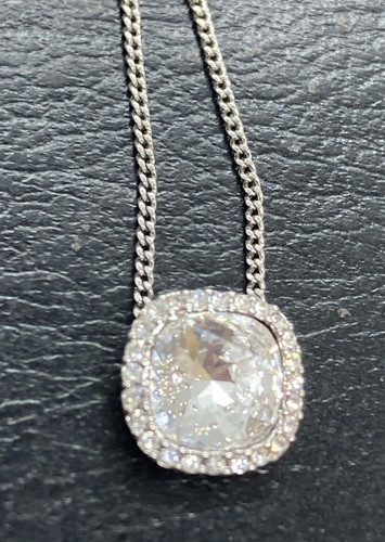 Collana Givenchy con ciondolo in cristallo 18" firmata