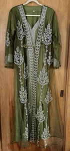 Traditional Long Embellished Indian Robe Kaftan Kurti Gown Dress Size M NEW - Picture 1 of 3