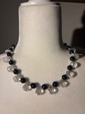 ¡VINTAGE! "Collar de cuentas de cristal y ónix de 16"" con ajustador de 2""" Foto 1 de 2