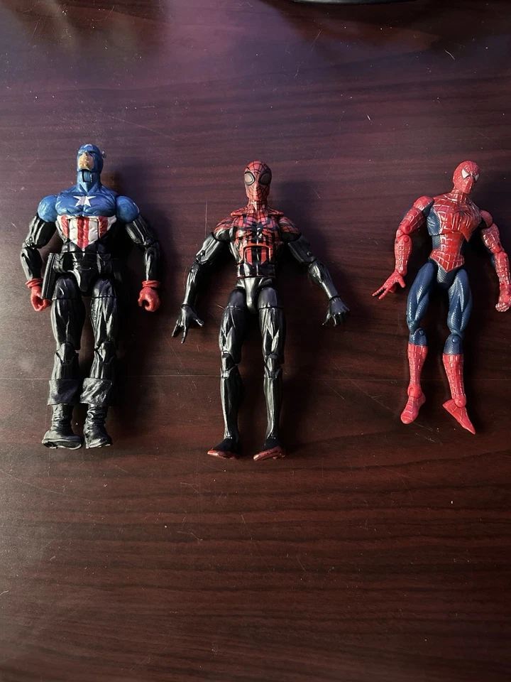 Juego de 3 figuras Marvel Capitán América Superior Spider Man Spider Man Foto 1 de 1