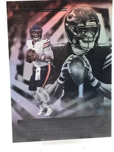 Oso de Chicago novato Panini Illusions 2021 Justin Fields #62 RC - Imagen 1 de 2