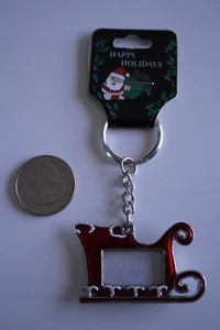 NEU Weihnachten Santa Schlitten Schlitten rot Emaille Foto Medaillon Schlüsselanhänger #20506 - Bild 1 von 3