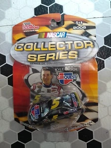 Kyle Busch #5 Carquest Collector Series Rookie 1:64 Scale NASCAR Diecast - Picture 1 of 2