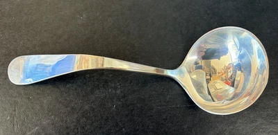 LADLE Old Newbury forjado a mano ONC plata esterlina 50 gramos o 1,6 oz jugo de salsa Foto 1 de 4