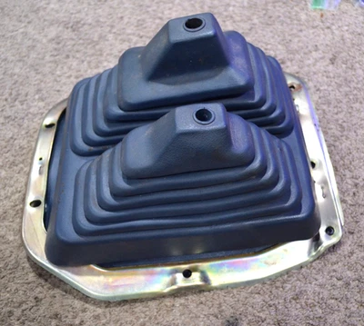 1986-1993 NISSAN D21 HARDBODY MANUAL TRANSMISSION GEAR SHIFT 4X4 BOOT TRIM BLUE - Image 1 of 4