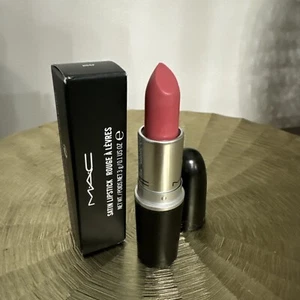BNIB MAC Satin Lipstick HOOP Discounted Color - Picture 1 of 6