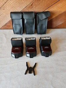 Minolta Program 3500 xi 1 Shoe Mount Flash + Leatherette carrying case 3 Pieces - Picture 1 of 13