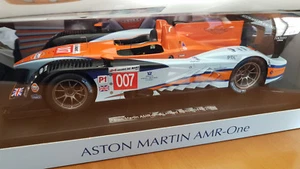 1:18 SPARK ASTON MARTIN AMR-ONE #7 LE MANS 2011 Limited Edition 449/2000 - Imagen 1 de 4