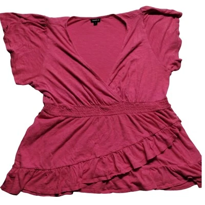 Blusa para mujer Torrid con volantes talla grande cuello en V cintura ajustada top rosa talla 2 Foto 1 de 4