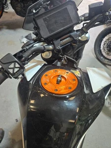KTM 125 DUKE GEN 2 2017-21 EURO 4 ALUMINIUM BILLET QUICK RELEASE FUEL TANK CAP - Picture 1 of 7