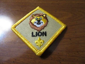 Lion Cub Scout Rank Patch, Rolled Edge,     BT2 - Picture 1 of 1