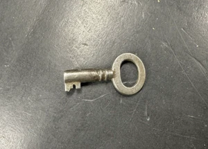 Vintage Hollow Barrel Trunk Skeleton Key G31 - Picture 1 of 5