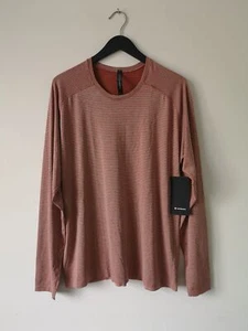 Neu mit Etikett LULULEMON CYNN/WHT/BLGN pink bunt gestreift Metallschlitz Tech LS Oberteil Herren XXL - Bild 1 von 10