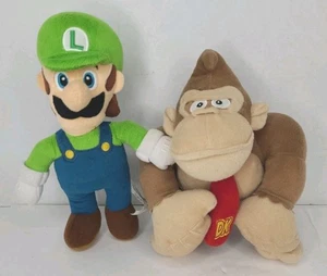 Nintendo Super Mario Brothers Luigi & Donkey Kong Plush Set - Picture 1 of 15