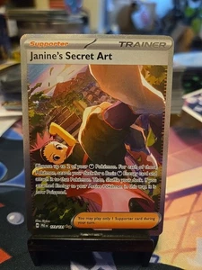 Janine's Secret Art 173/131 Prismatic Evolutions Holo - Bild 1 von 2