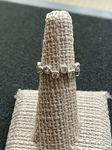 925 sterling silver ring With CZ Stones Size 5.5 - Picture 1 of 8