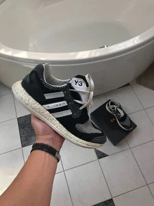 Adidas Y-3 Pure Boost ZG Knit Größe EU44 Grau/Schwarz/Weiß guter Zustand - Bild 1 von 14