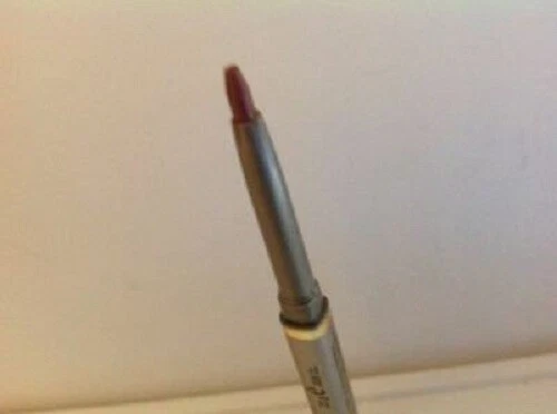 SAVVY INFINITY DELINEADOR DE LABIOS DE LARGA DURACIÓN - TOSTADAS - NUEVO Foto 1 de 1