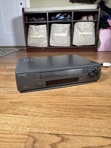 Sharp VC-A542U 4-Head VCR/VHS Player - Working! - Picture 1 of 11