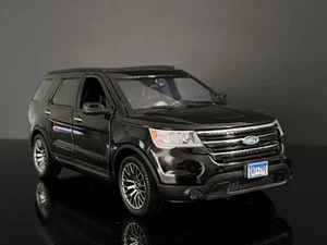 2018 Ford Explorer XLT Black Kodeblake Custom Special 1/18 Unique - Picture 1 of 16