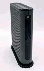 Motorola 24x8 DOCSIS 3.0 Cable Modem 1000+ Mbps MODEM/ROUTER ONLY - Picture 1 of 3