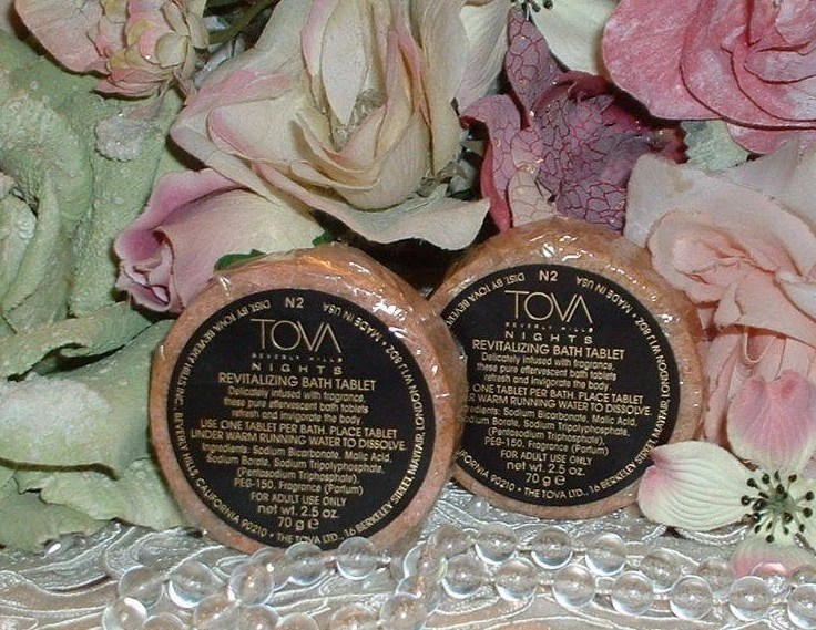 LOT of TWO ~ Tova Nights ~ Revitalizing Bath Tablet s ~  2.5 oz EACH Foto 1 de 1