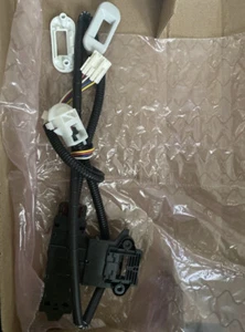 NEW OEM Whirlpool W10404050 Washing Machine Latch Assembly - Picture 1 of 2