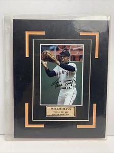 Willie Mays signed 8x10 Matted 3.5x5 Autograph Photo GIANTS HOF - Picture 1 of 2