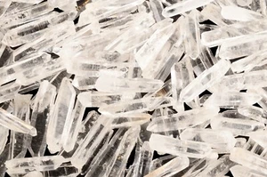 Water Clear Quartz 1 1/4" Set of 4 Jewelry Points Chakra Healing Metaphysical - Picture 1 of 3