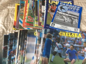 PROGRAMMI CHELSEA HOME AND AWAY DAL 1986/7 SELEZIONA DALL'ELENCO - Foto 1 di 1