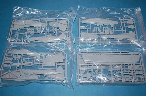 Red Star 1/4 - Set composto da 4 Kits: LaGG-3/MIG-3/Anatra DS/Yak-3 scala 1/72 - Foto 1 di 4