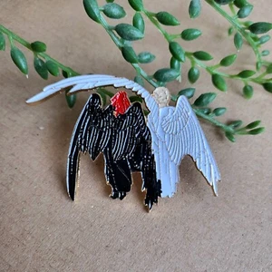 Good Omens Enamel pin badge - Crowley and Aziraphale Metal Pin Gift - Picture 1 of 1