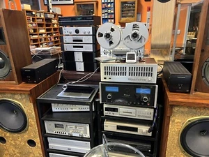PAIR MArantz MA-700 Monophonic Power Amplifiers Mono Blocks 200W/CH - Picture 1 of 12