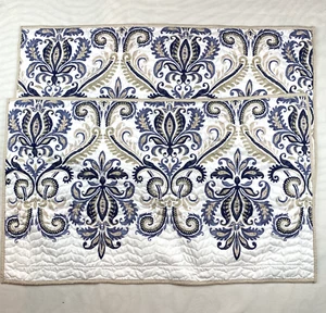 2 neue Madison Park Paisley Druck gesteppte Königskissenhülle Schein in blau + beige - Bild 1 von 1