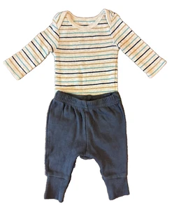 Carters Preemie Baby Boy 2 PC Outfit Long Sleeved Striped Bodysuit Gray Pants - Picture 1 of 6